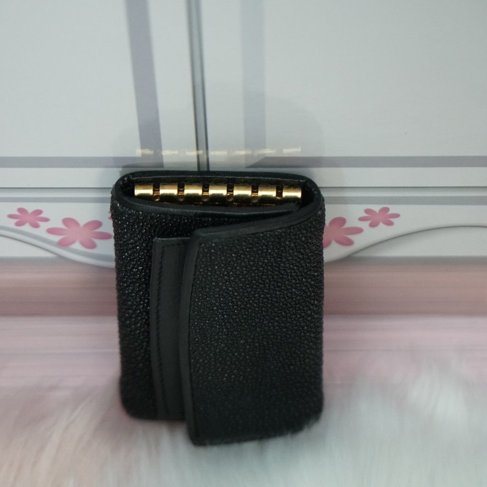Black GENUINE STINGRAY KEY/COIN HOLDER Item #000005A NEW